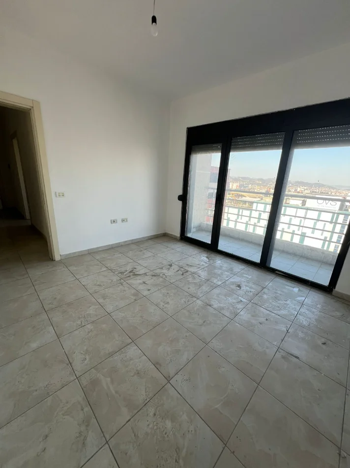 Tirane, shitet apartament 3+1+Ballkon Kati 8, 116 m² 151.450 € (Casa Italia)