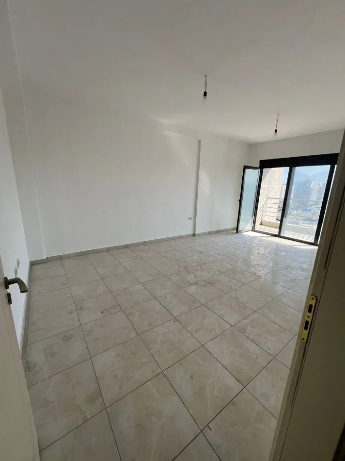 Tirane, shitet apartament 3+1+Ballkon Kati 8, 116 m² 151.450 € (Casa Italia)