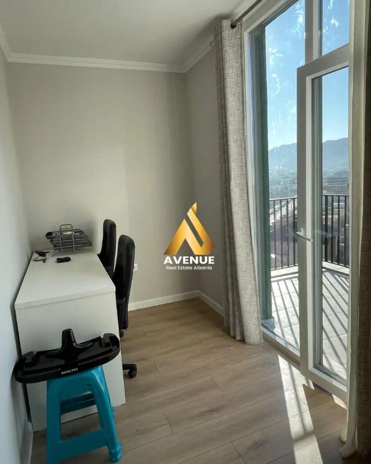 Tirane, jepet me qera apartament 2+1+Ballkon Kati 4, 70 m² 520 € (Rruga 3 Deshmoret)