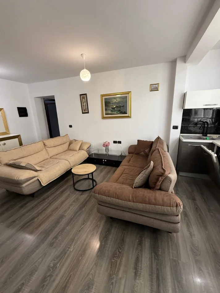 Tirane, shitet apartament 2+1 Kati 6, 90 m² (Fusha e Aviacionit,Prane Supermarket Xhangolli)
