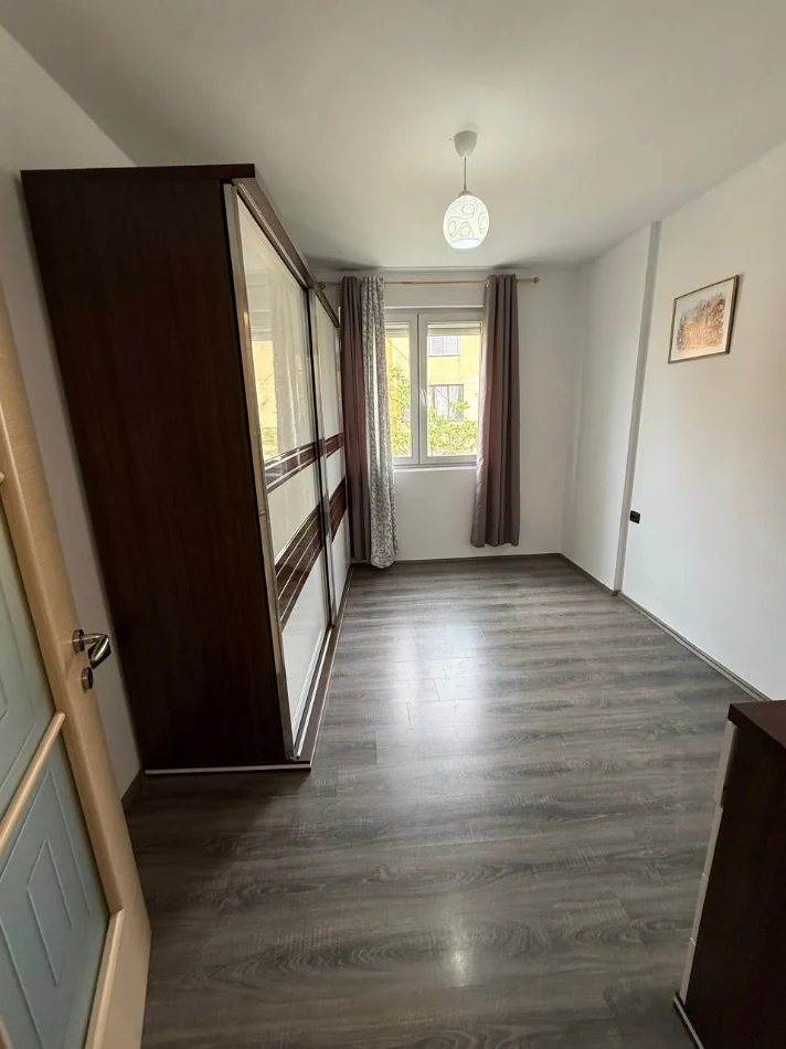 Tirane, shitet apartament 2+1 Kati 6, 90 m² (Fusha e Aviacionit,Prane Supermarket Xhangolli)