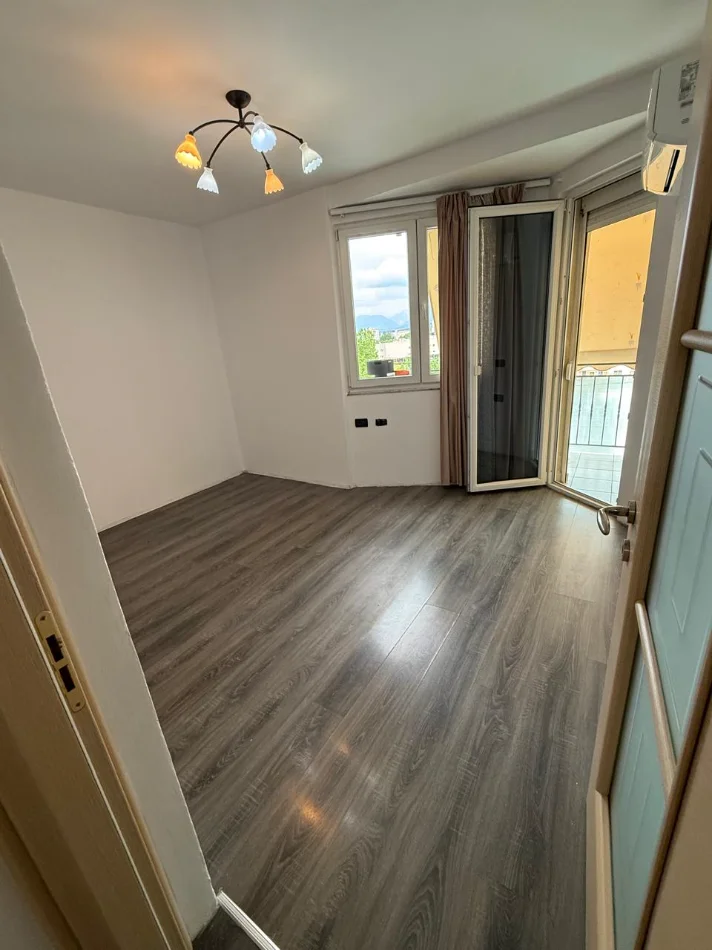 Tirane, shitet apartament 2+1 Kati 6, 90 m² (Fusha e Aviacionit,Prane Supermarket Xhangolli)