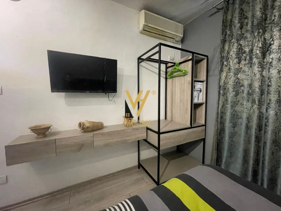 Tirane, jepet me qera zyre Kati 0, 31 m² 430 € (RRUGA MUHAMET GJOLLESHA)