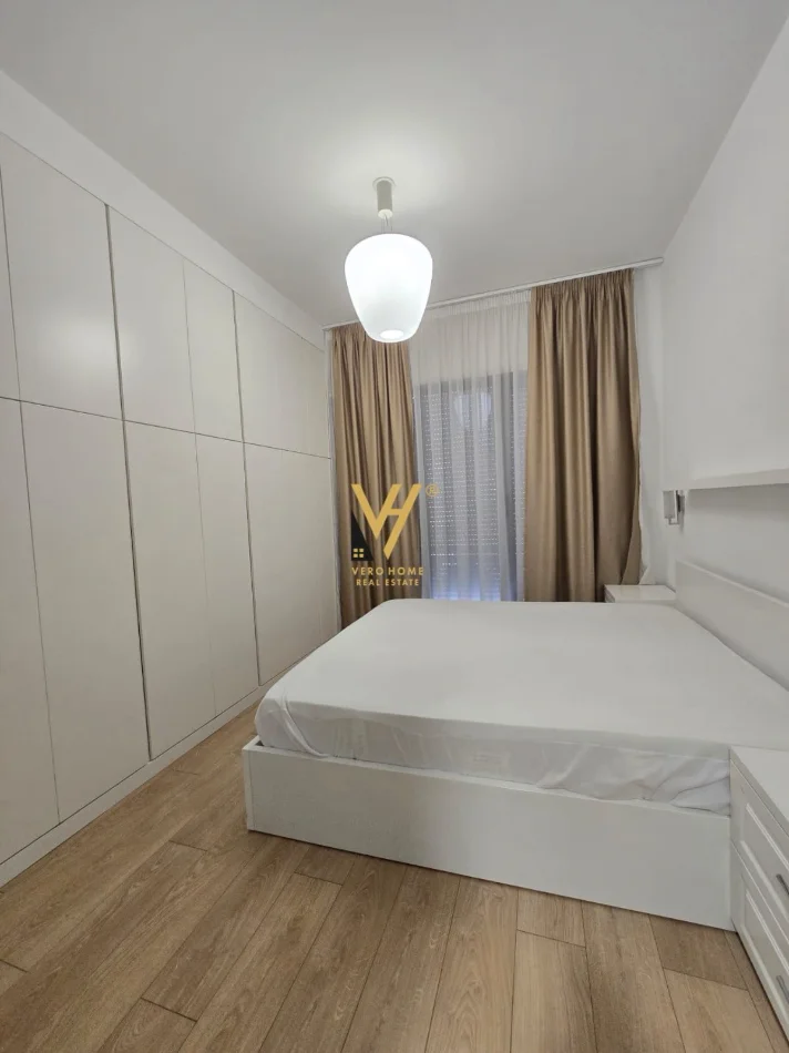 Tirane, jepet me qera apartament 2+1+Ballkon Kati 3, 110 m² 1.200 € (KOMPLEKSI DELIJORGJI)