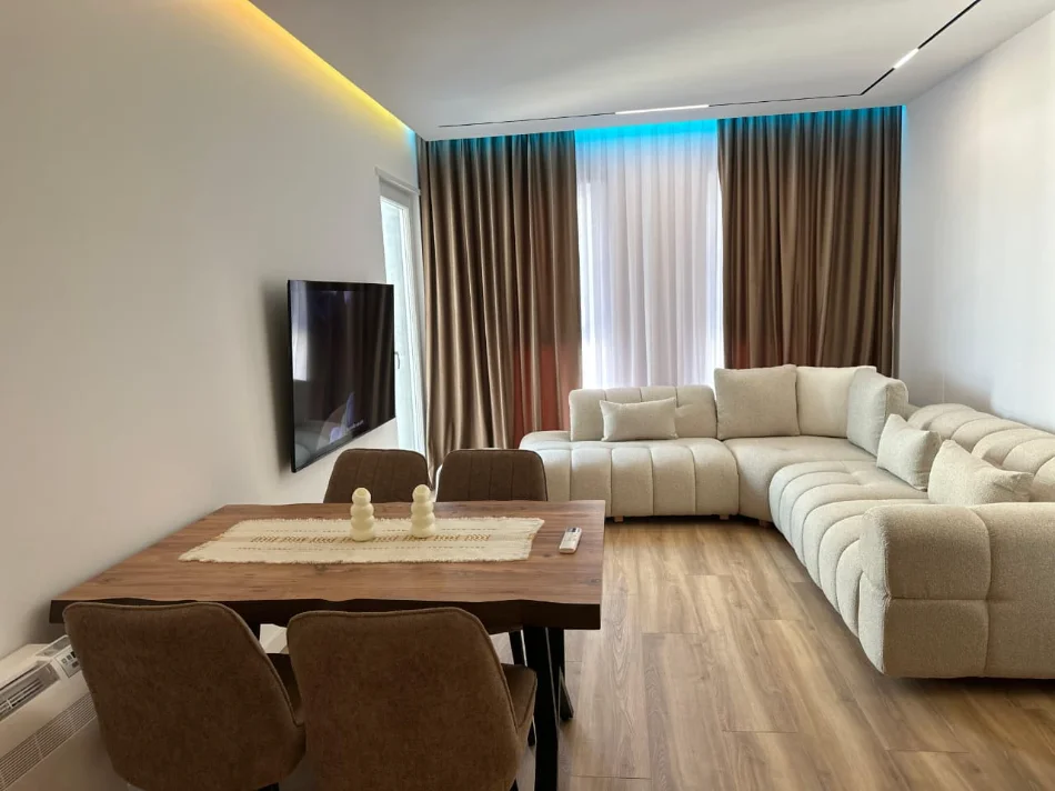 Tirane, shitet apartament 2+1 Kati 8, 96 m² 145.000 € (Univers City)