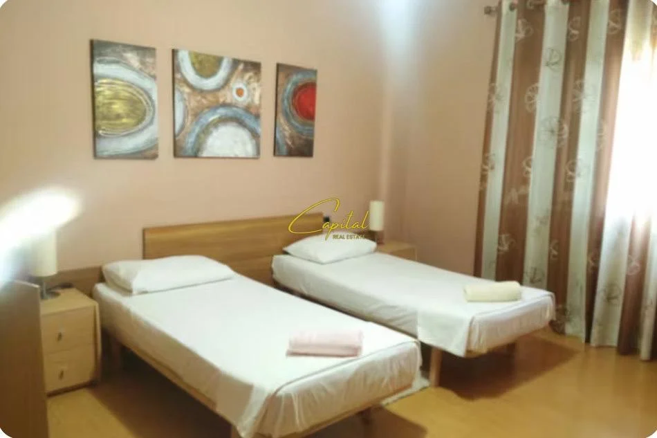 Tirane, jepet me qera apartament 2+1 Kati 2, 110 m² 450 € (ISH TREGU ELEKTRIK)