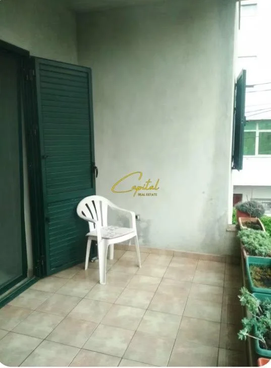 Tirane, jepet me qera apartament 2+1 Kati 2, 110 m² 450 € (ISH TREGU ELEKTRIK)