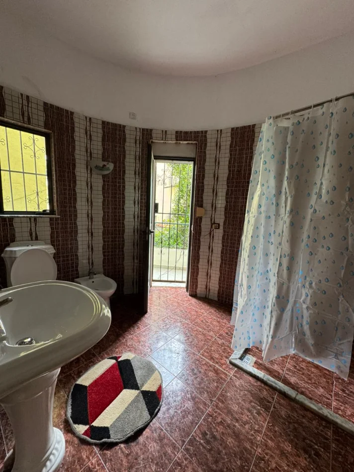 Tirane, shitet apartament 2+1+Ballkon Kati 1, 138 m² 169.002 € (Selite)