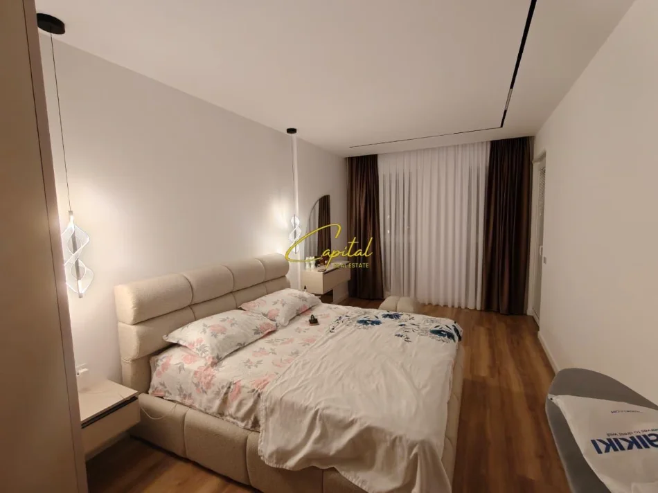 Tirane, shitet apartament 2+1 Kati 8, 97 m² 145.000 € (UNIVERS CITY)