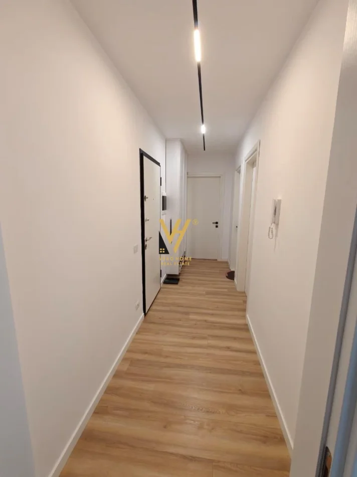 Tirane, shitet apartament 2+1+Ballkon Kati 8, 96 m² 145.000 € (UNIVERS CITY)