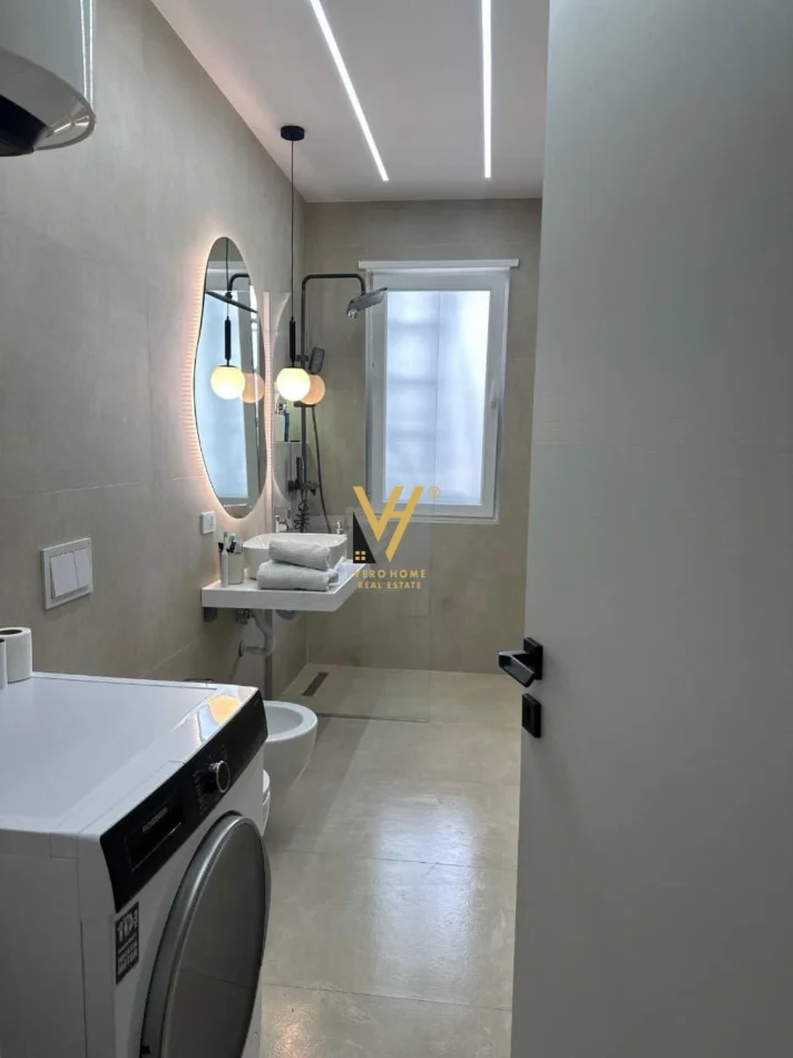 Tirane, shitet apartament 2+1+Ballkon Kati 8, 96 m² 145.000 € (UNIVERS CITY)