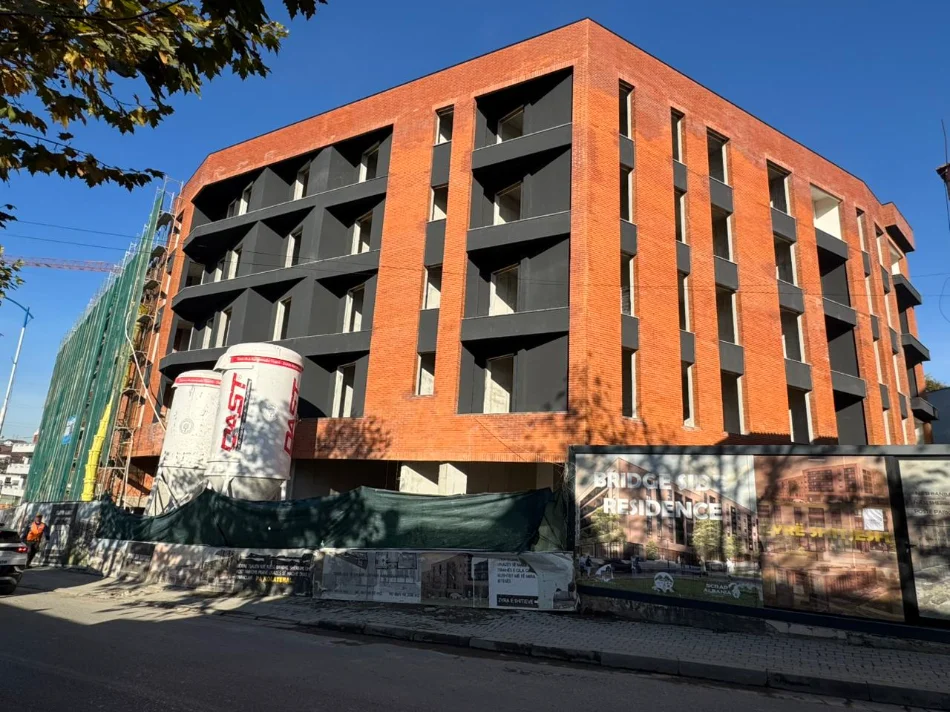 Tirane, shitet apartament 2+1+Aneks+Ballkon Kati 2, 106 m² 127.000 € 