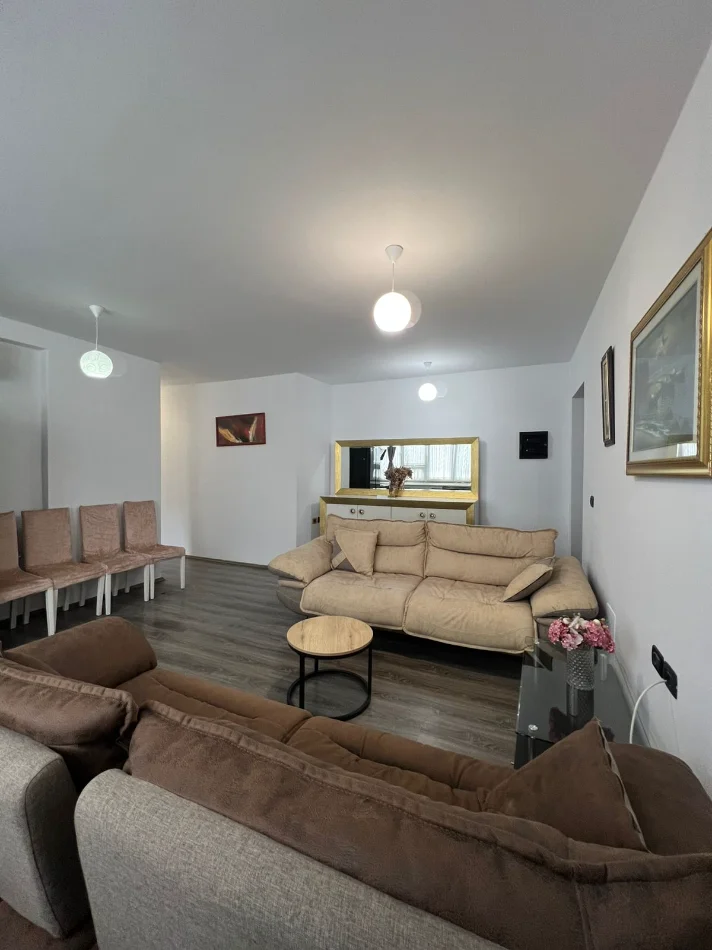 Tirane, shitet apartament 2+1+Aneks+Ballkon Kati 6, 90 m² 195.000 € 