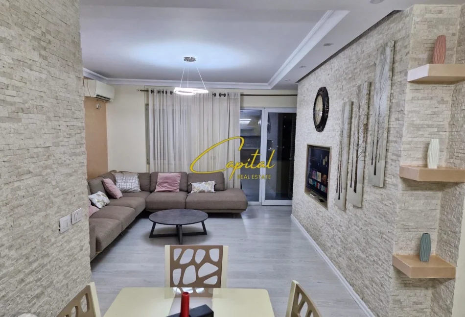 Tirane, shitet apartament 3+1 Kati 4, 127 m² 209.000 € (PORCELANI)