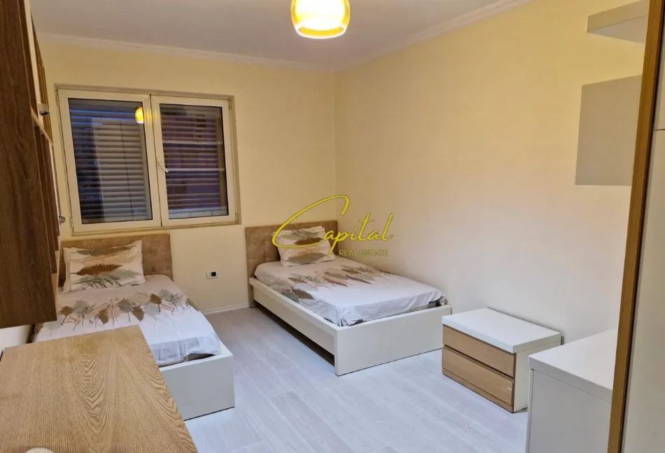 Tirane, shitet apartament 3+1 Kati 4, 127 m² 209.000 € (PORCELANI)