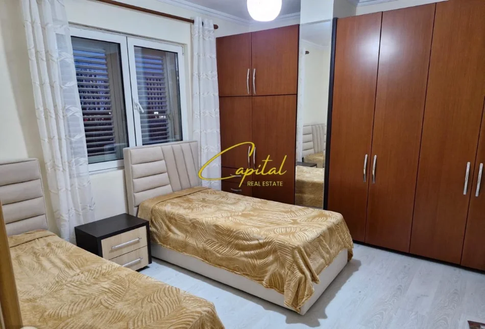 Tirane, shitet apartament 3+1 Kati 4, 127 m² 209.000 € (PORCELANI)