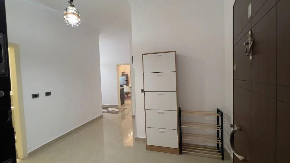 Tirane, jepet me qera apartament 2+1 Kati 0, 100 m² 650 €