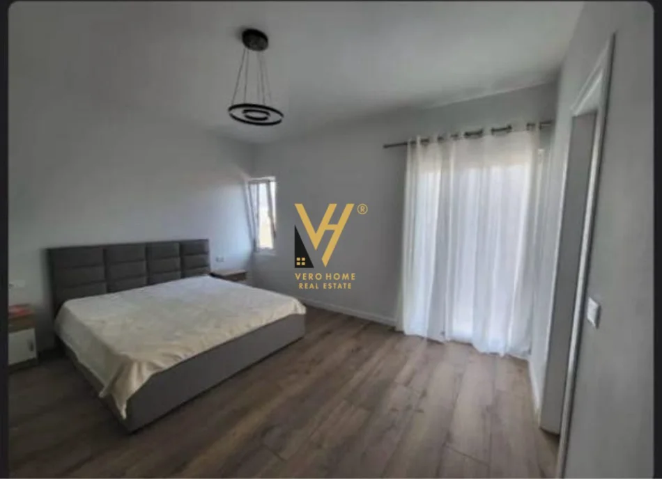 Tirane, jepet me qera apartament 1+1+Ballkon Kati 4, 60 m² 500 € (RRUGA E KAVAJES)