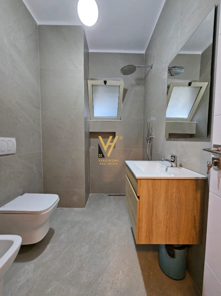 Tirane, shitet apartament 1+1+Ballkon Kati 3, 65 m² 161.000 € (MINE PEZA)