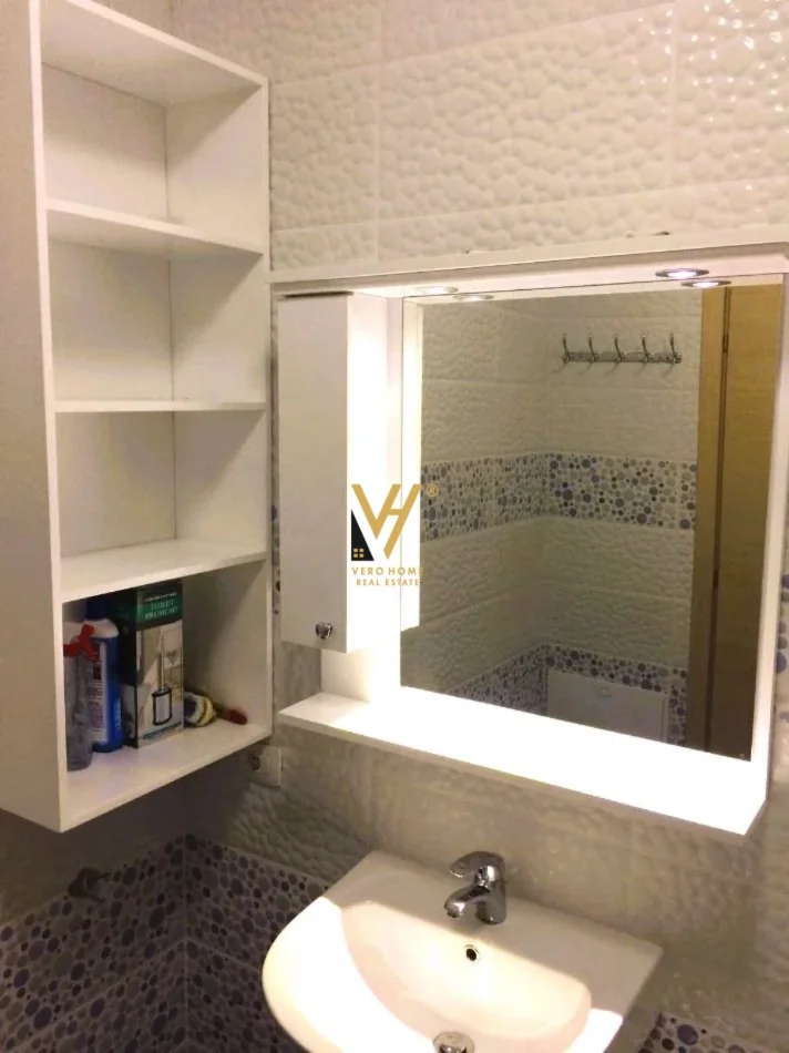 Tirane, jepet me qera apartament 1+1+Ballkon Kati 3, 68 m² 500 € (ZOGU I ZI)