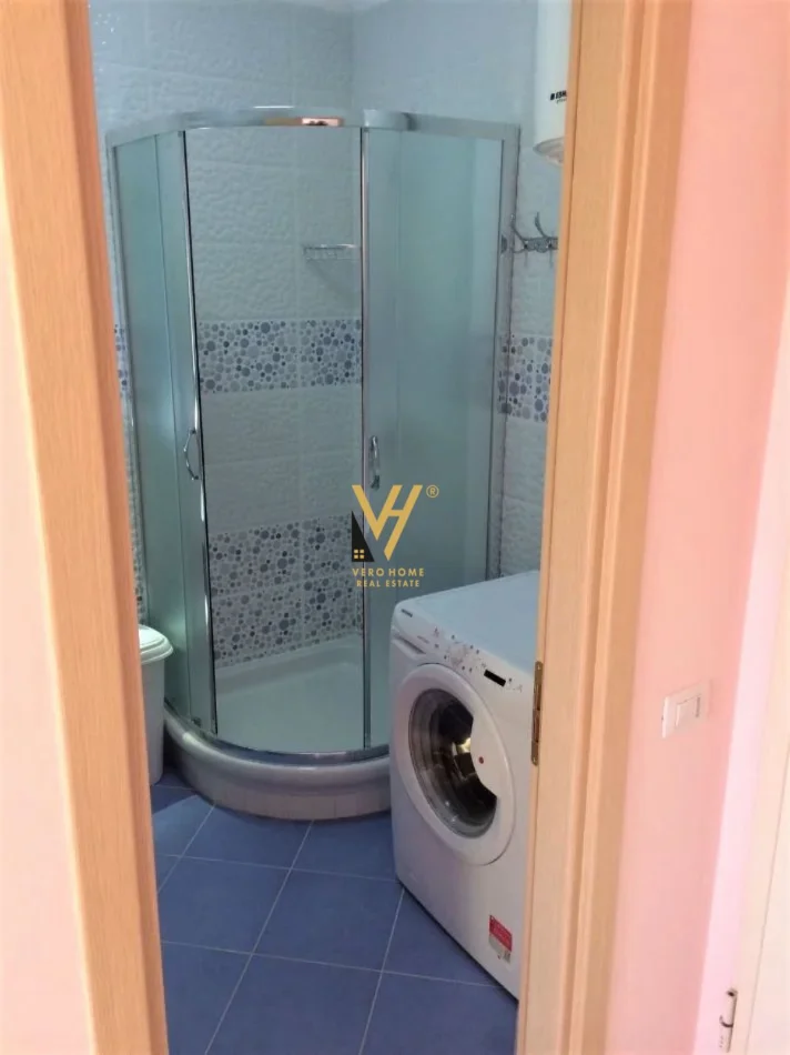 Tirane, jepet me qera apartament 1+1+Ballkon Kati 3, 68 m² 500 € (ZOGU I ZI)