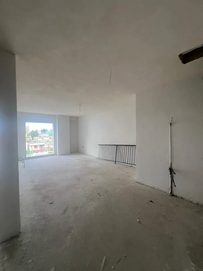 Tirane, shitet apartament 1+1+Aneks+Ballkon Kati 3, 71 m² 110.000 € 