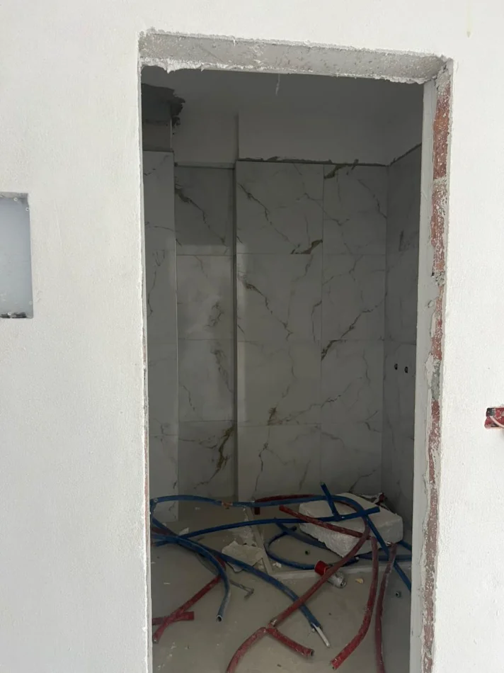 Tirane, shitet apartament 1+1+Aneks+Ballkon Kati 3, 71 m² 110.000 € 