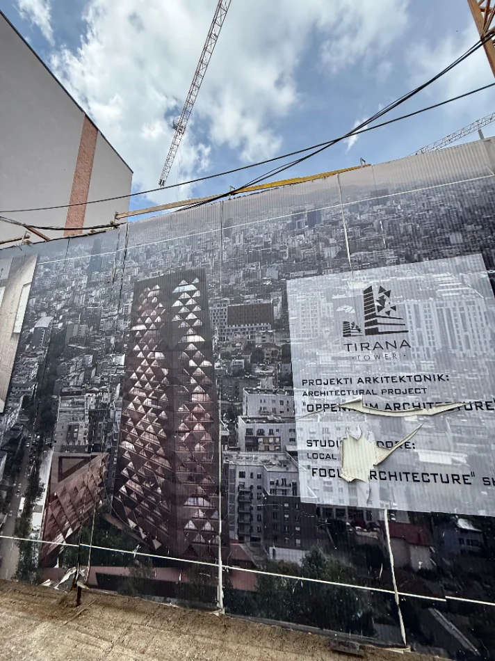 Tirane, shitet apartament 1+1 , 78 m² 141.000 € (Tirana Tower, Rruga Xhanfize Keko)