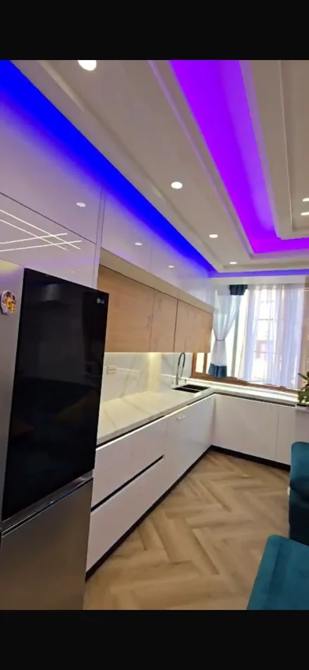 Tirane, shitet apartament 3+1 Kati 1, 930 m² 290.000 € (Ish Fusha e Aviacionit)