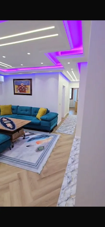 Tirane, shitet apartament 3+1 Kati 1, 930 m² 290.000 € (Ish Fusha e Aviacionit)