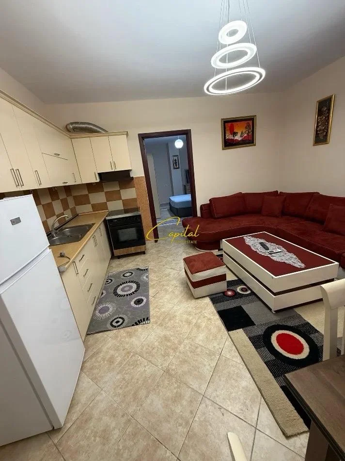 Tirane, jepet me qera apartament 2+1 Kati 7, 100 m² 450 € (ASTIR)