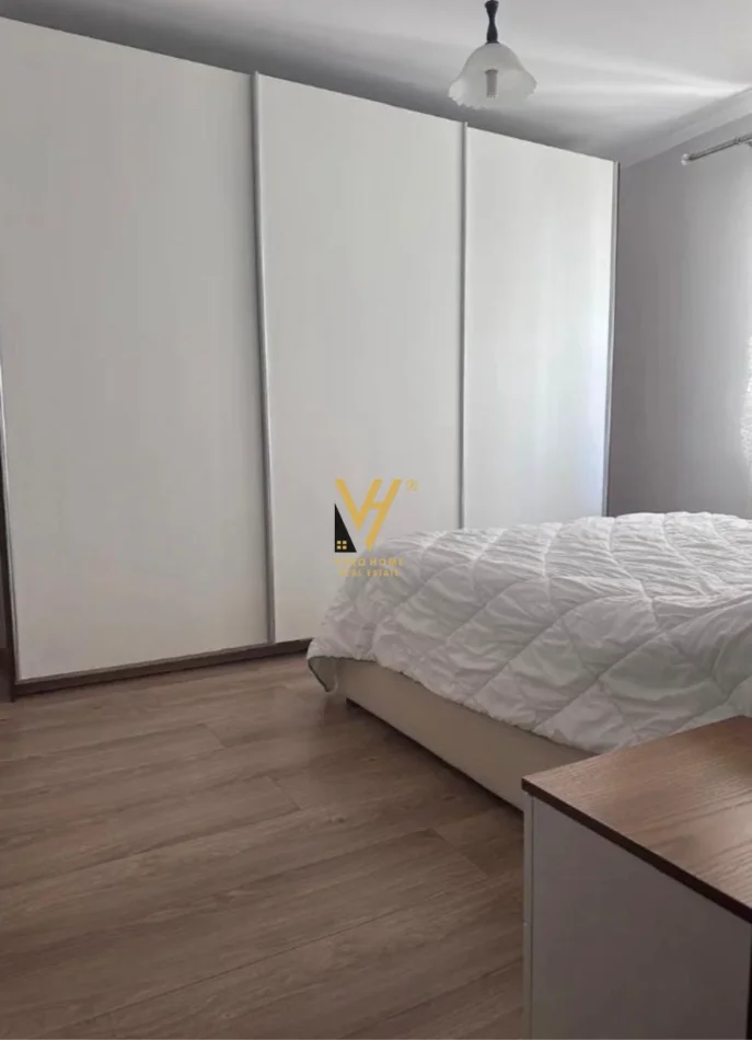 Tirane, jepet me qera apartament 1+1+Ballkon Kati 5, 58 m² 470 € (SHKOLLA E BALETIT)