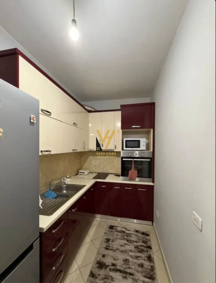 Tirane, jepet me qera apartament 1+1+Ballkon Kati 5, 57 m² 420 € (ASTIR)