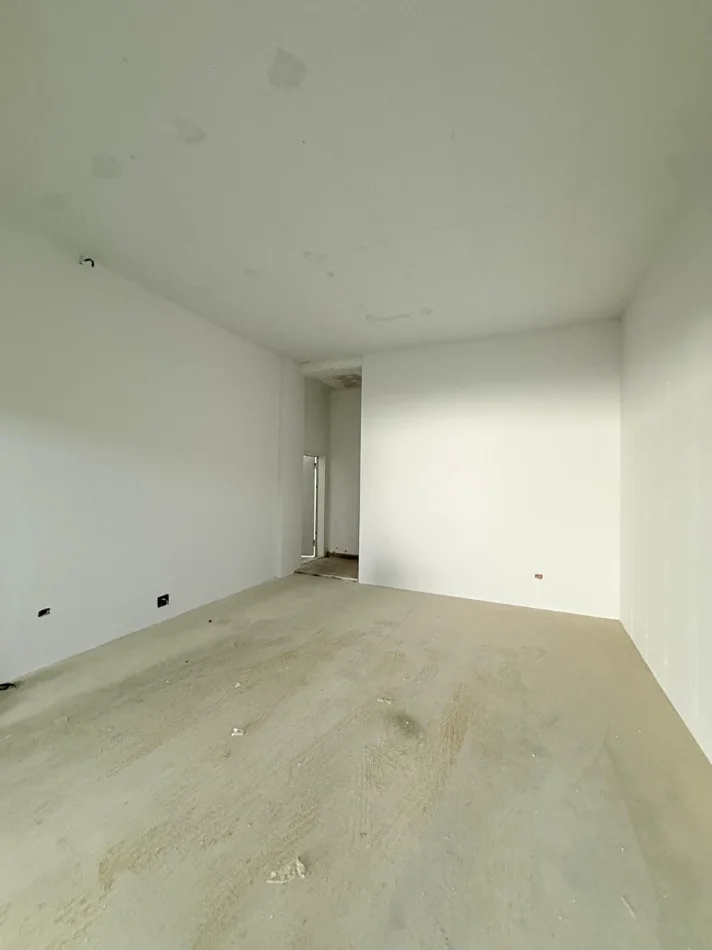 Tirane, shitet Vile 3 Katshe , 334 m² 750.000 € (Teg)