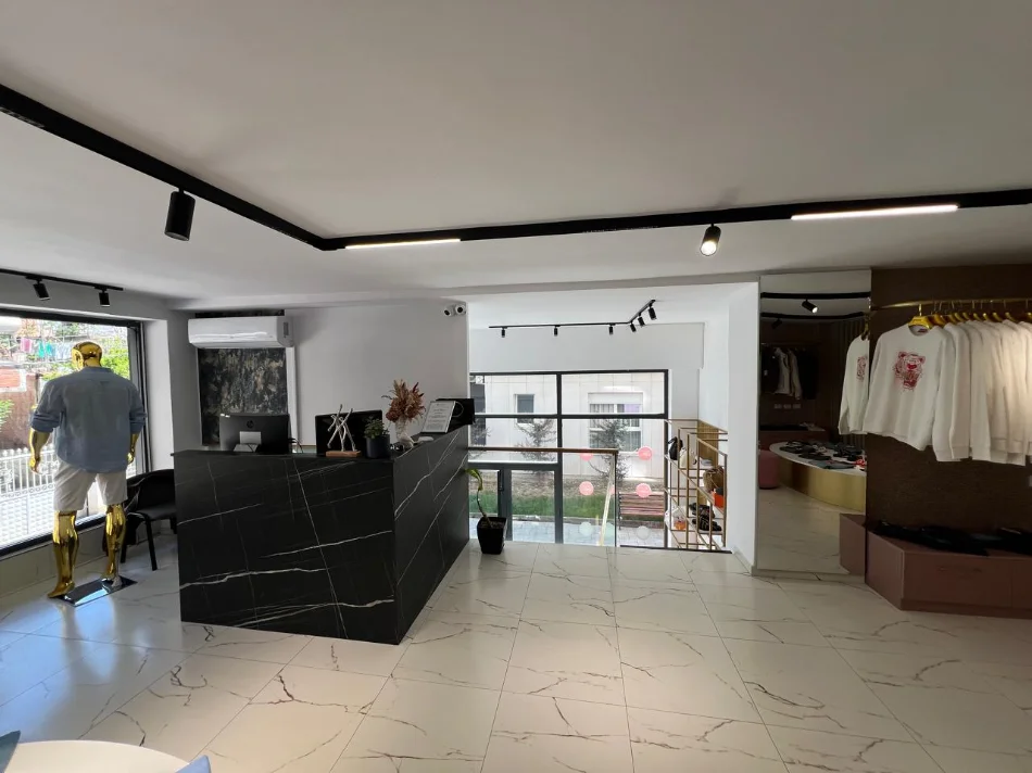 🏢 Jepet me Qera Ambient Biznesi (Duplex) ne Astir,  800 Euro