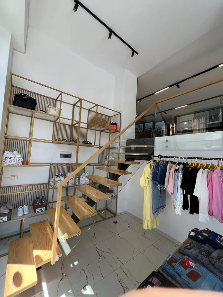 🏢 Jepet me Qera Ambient Biznesi (Duplex) ne Astir,  800 Euro