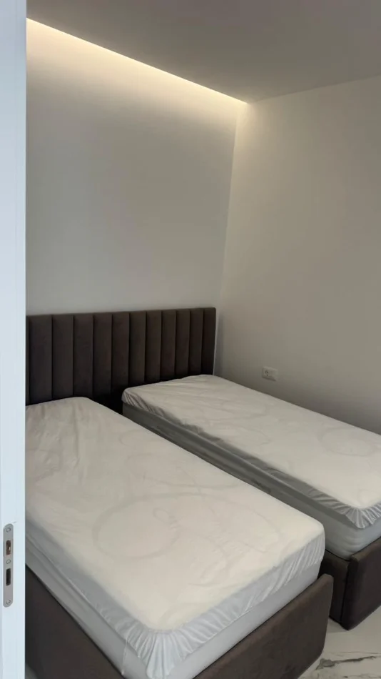 Tirane, jepet me qera apartament 1+1 Kati 0, 50 m² 500 € (5 MAJI)