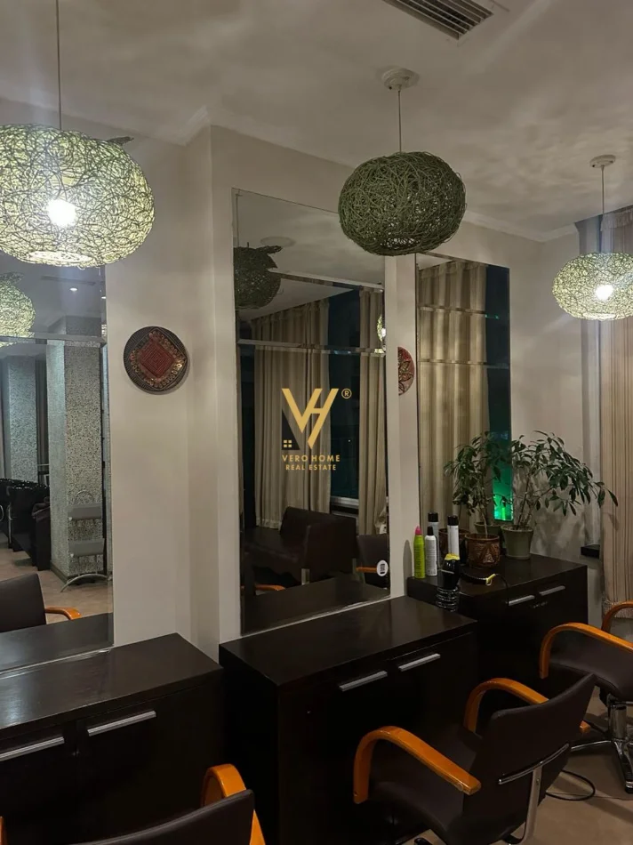 Tirane, jepet me qera parukeri Kati 0, 40 m² 370 € (RRUGA E ELBASANIT)