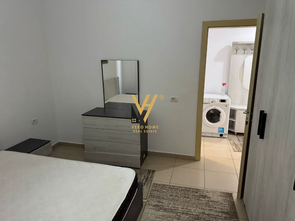 Tirane, jepet me qera apartament 1+1+Ballkon Kati 1, 75 m² 470 € (5 MAJI)
