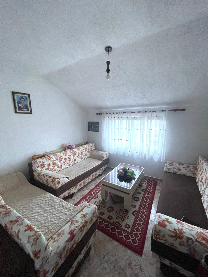🏡 JEPET ME QERA APARTAMENT 3+1 NE LAPRAKË,  500 Eur