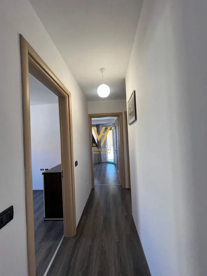 Tirane, shitet apartament 2+1+Ballkon Kati 6, 82 m² 195.000 € (ISH FUSHA E AVIACIONIT)