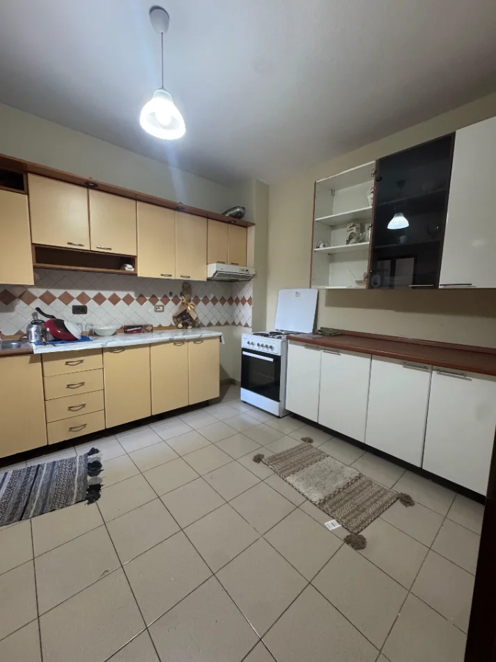Tirane, shitet apartament 2+1+Aneks+Ballkon , 113 m² 310.000 € (Sheshi Skenderbej , Qender)