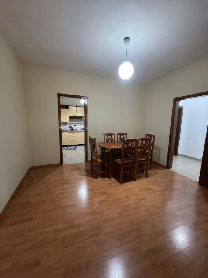 Tirane, shitet apartament 2+1+Aneks+Ballkon , 113 m² 310.000 € (Sheshi Skenderbej , Qender)