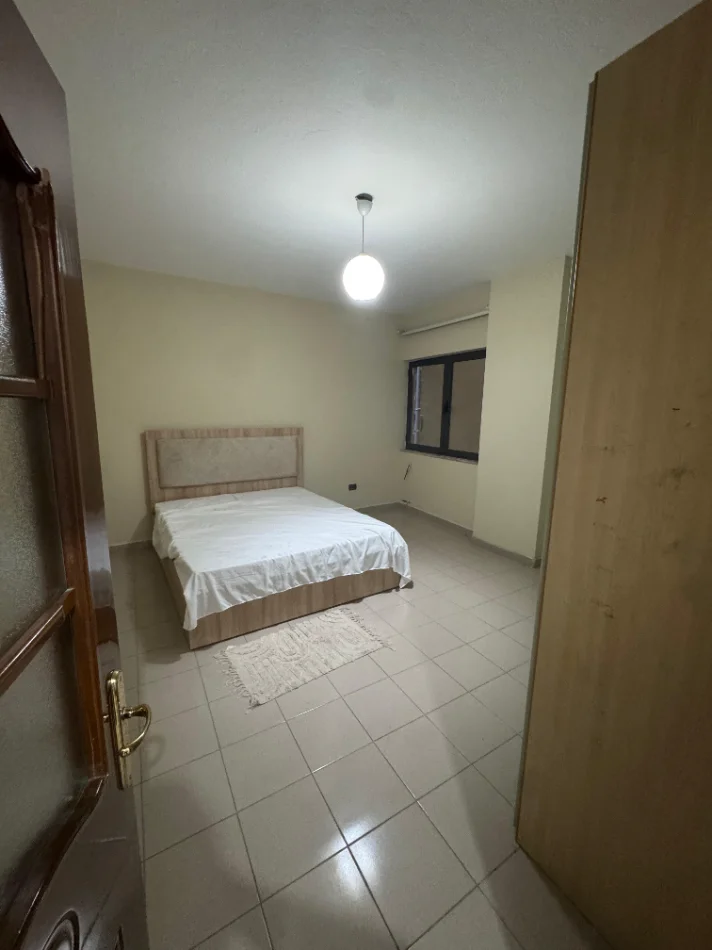 Tirane, shitet apartament 2+1+Aneks+Ballkon , 113 m² 310.000 € (Sheshi Skenderbej , Qender)
