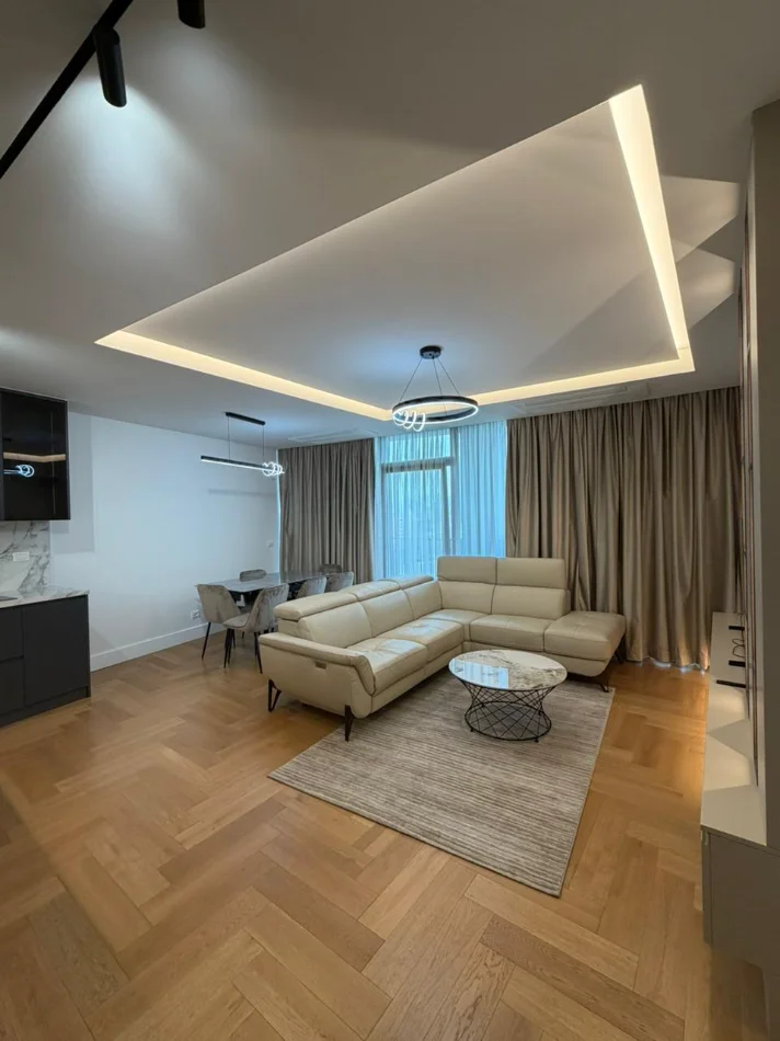 Tirane, jepet me qera apartament 2+1+Ballkon Kati 6, 116 m² 2.300 € (Lake View Residence)