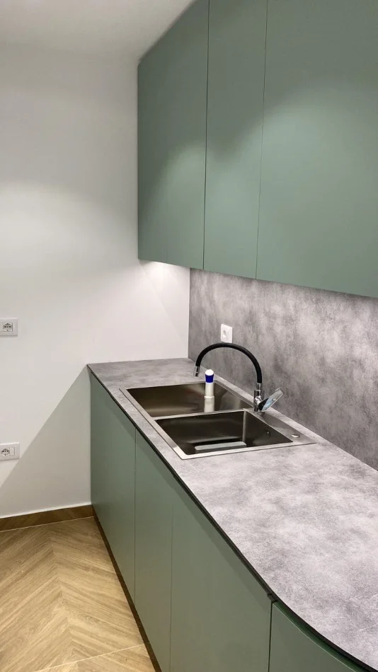 Tirane, shes apartament 3+1 Kati 1, 130 m² 325.000 € (oasis residenc)