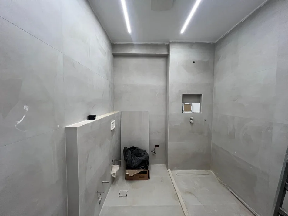 Tirane, shitet apartament 2+1 , 92 m² 320.000 € (Ish Ekspozita)