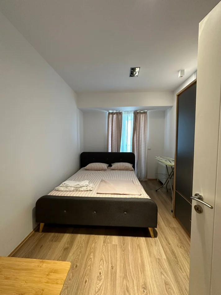 Tirane, jepet me qera apartament 2+1 Kati 13, 122 m² 1.500 € (Stadiumi Air Albania)