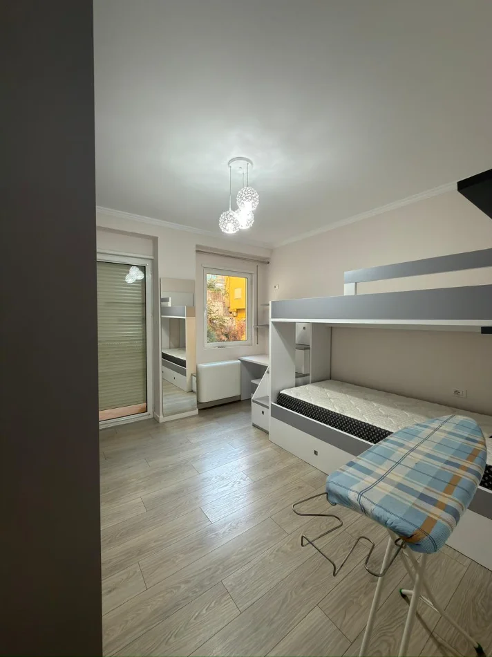 Tirane, jepet me qera apartament 2+1 Kati 3, 90 m² 850 € (Kodra e Diellit)