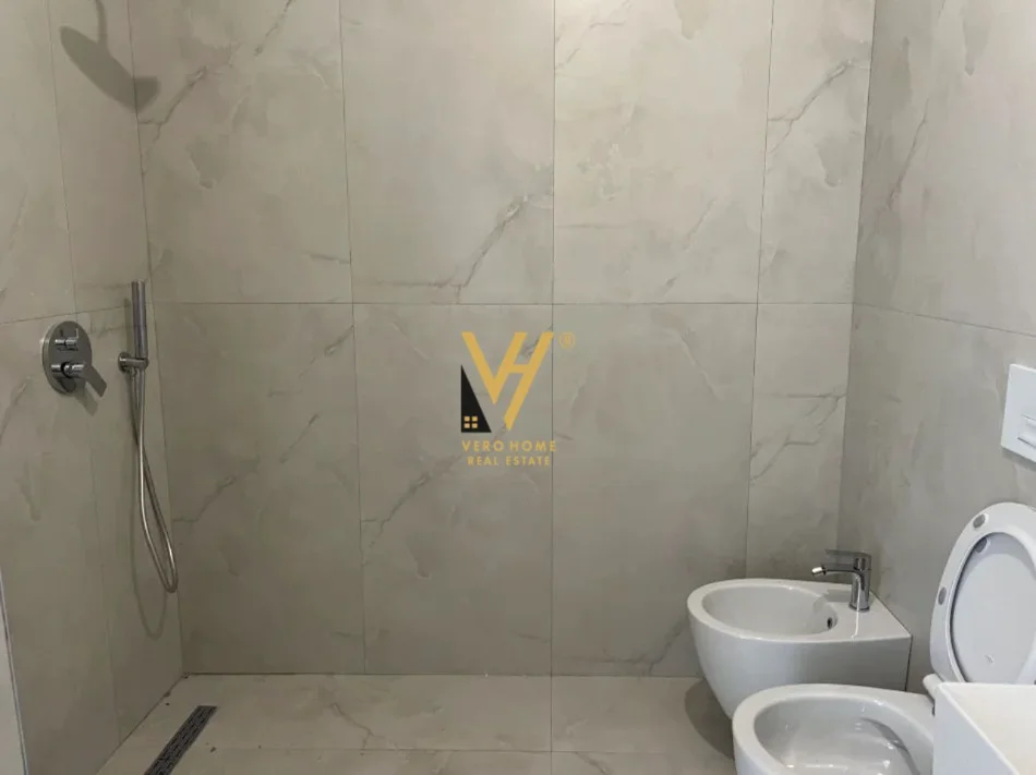 Tirane, shitet apartament 1+1+Ballkon Kati 3, 59 m² 92.000 € (OXA, FRESK)